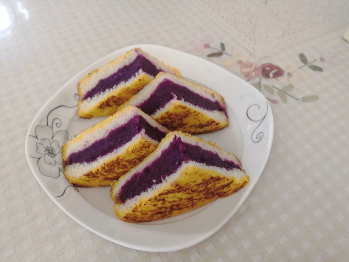 紫薯泥吐司三明治