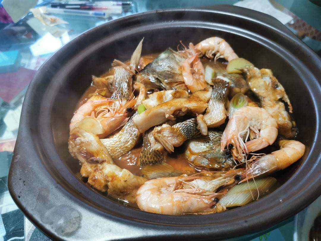 鲜嫩豆腐鲈鱼煲