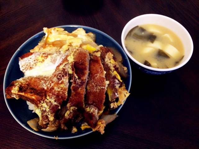 日式炸猪排盖饭（カツ丼）