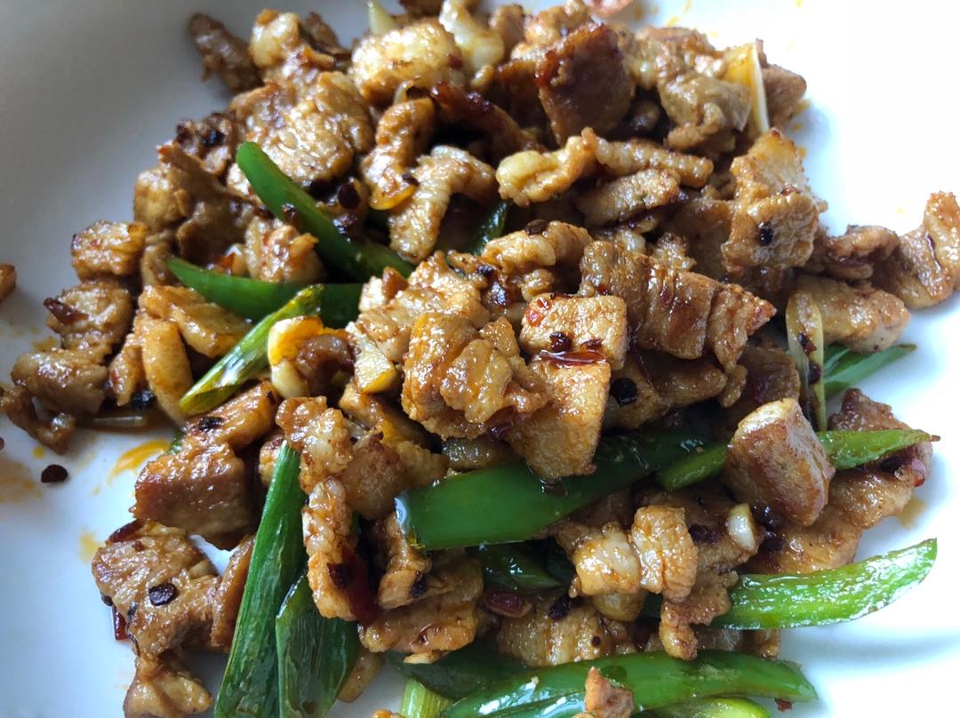 五花肉干煸土豆片