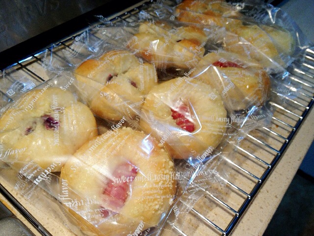 台式香肠面包卷