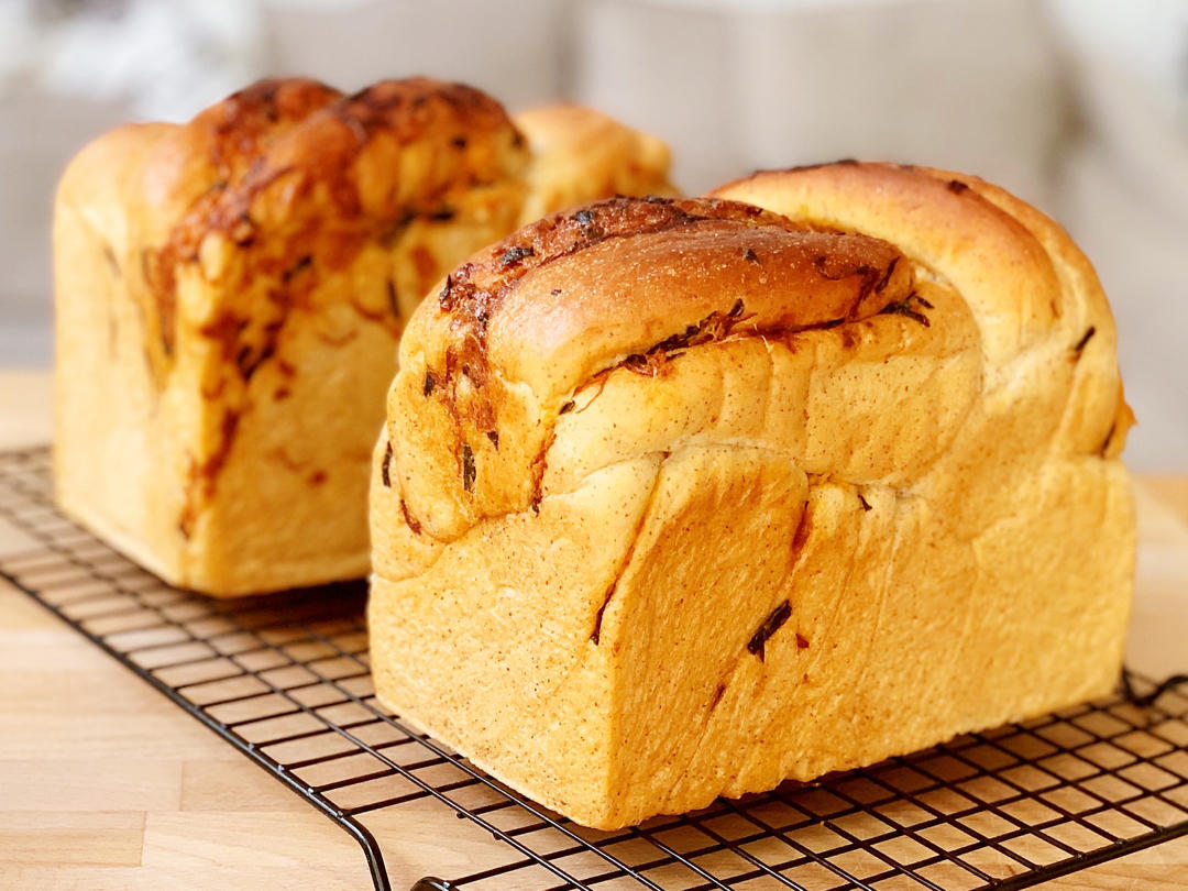 香葱肉松手撕吐司