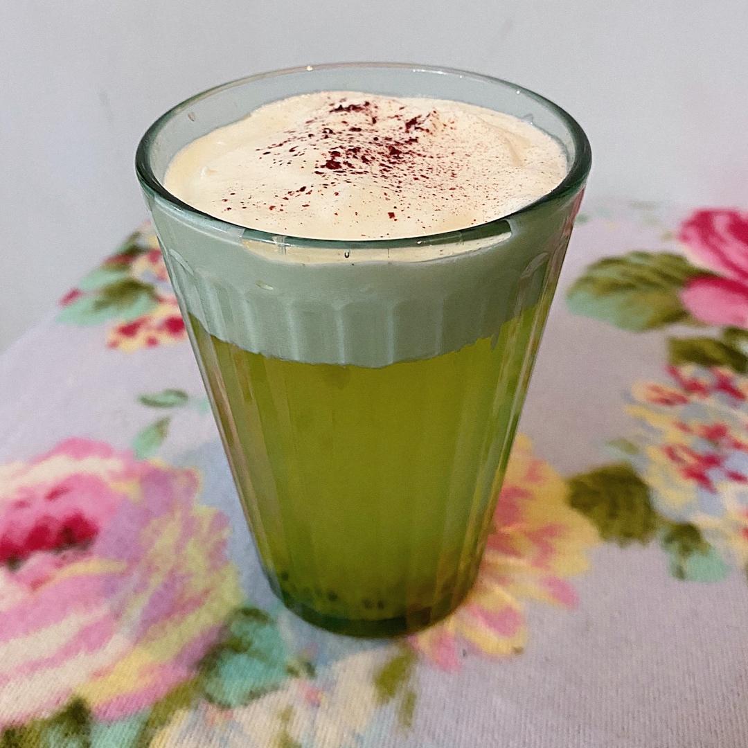 海盐芝士奶盖水果茶