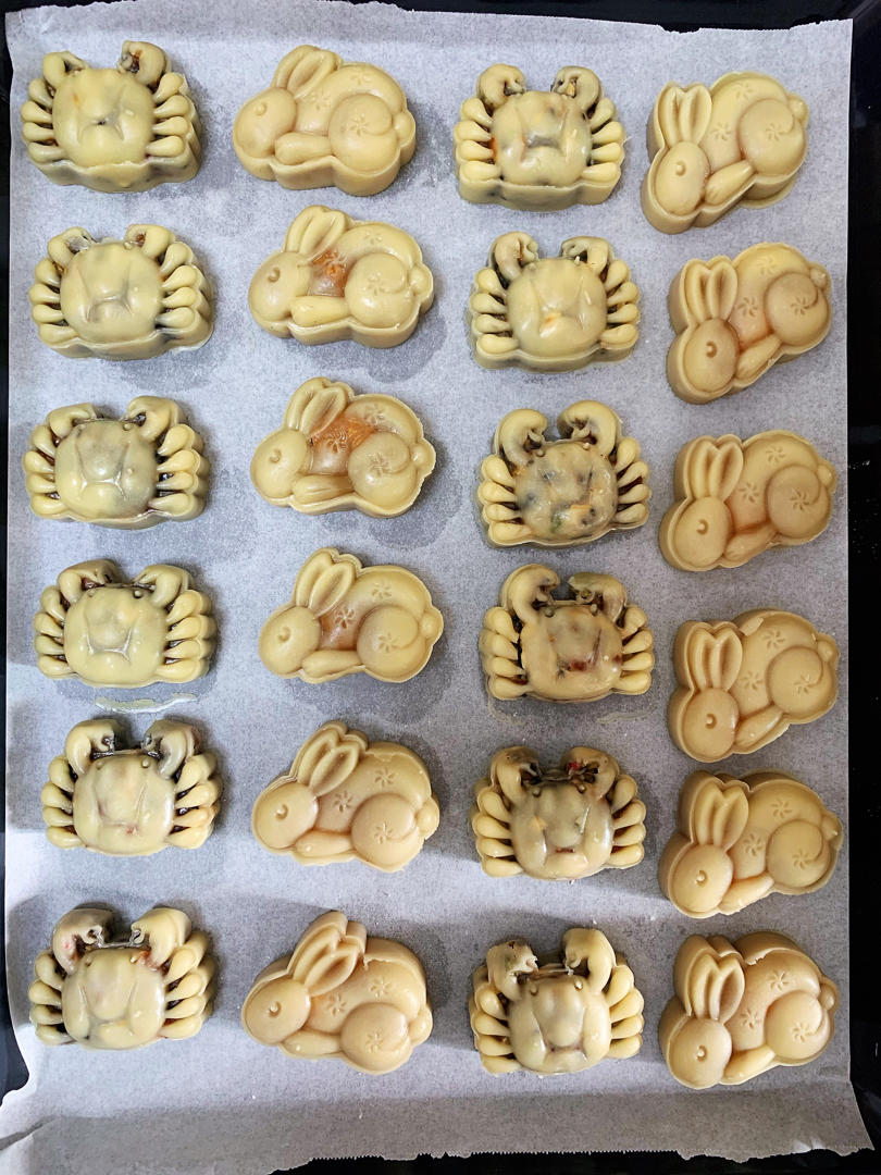 广式月饼—蛋黄莲蓉月饼