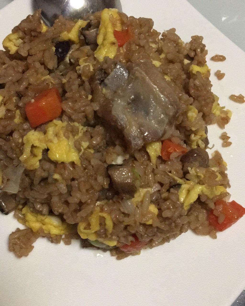 喷香排骨焖饭