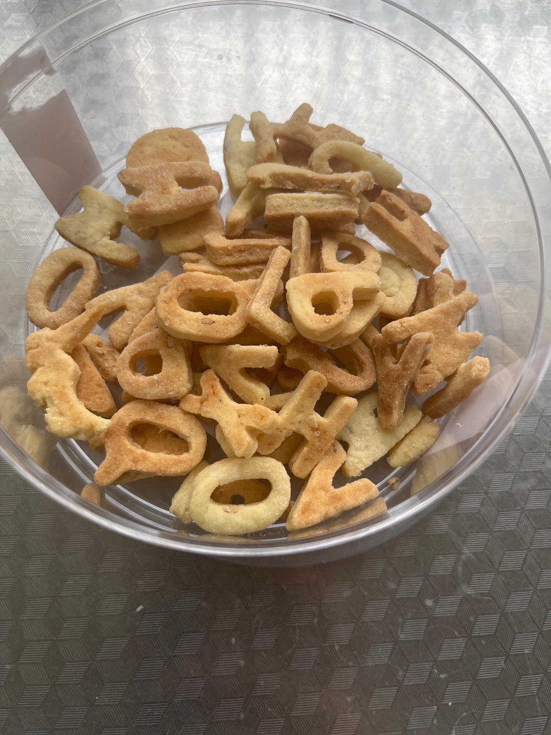 字母饼干