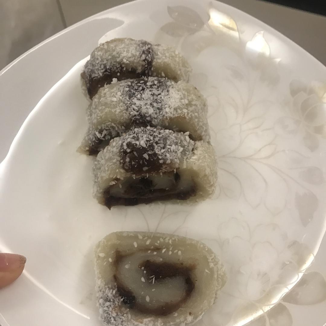 椰蓉豆沙糯米卷