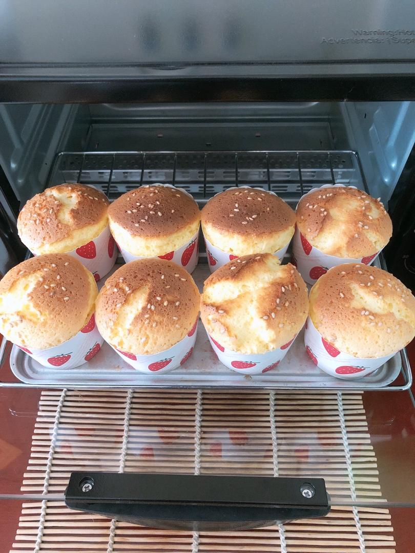 脆皮🧁老式小蛋糕🧁（全蛋🥚打发）