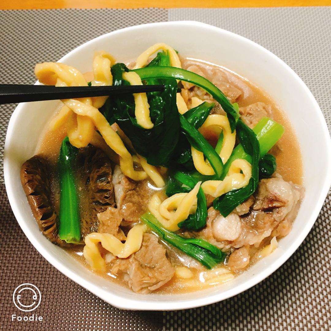 鸡蛋手擀面