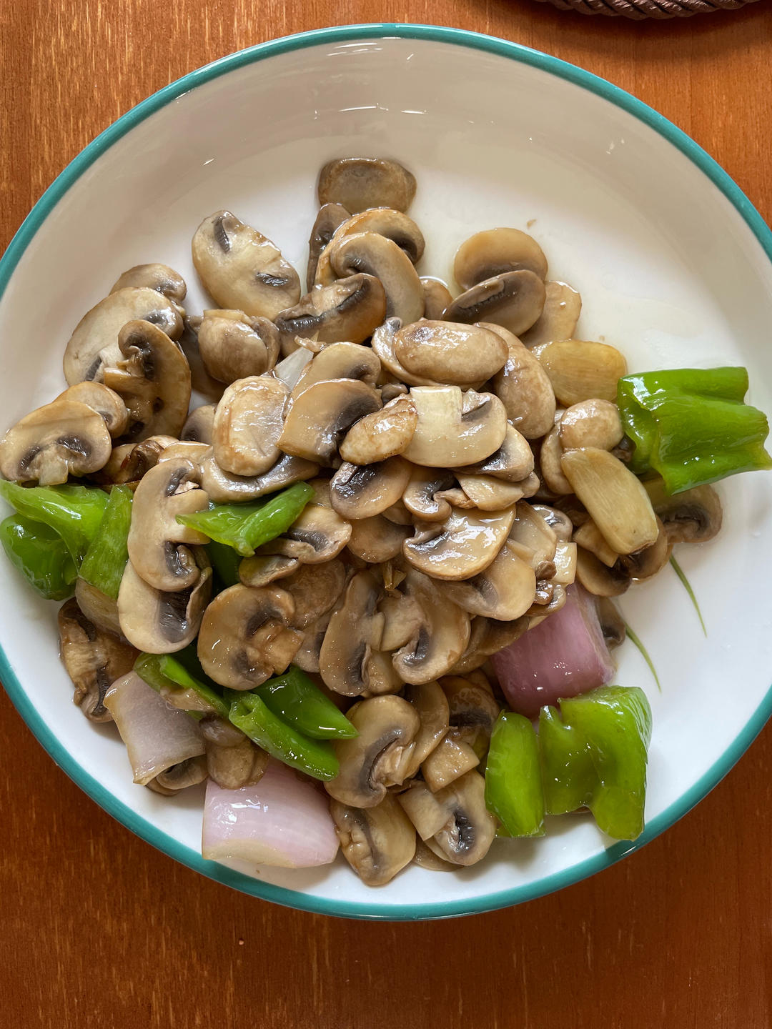 素炒鲜口蘑（白蘑菇），快手家常菜