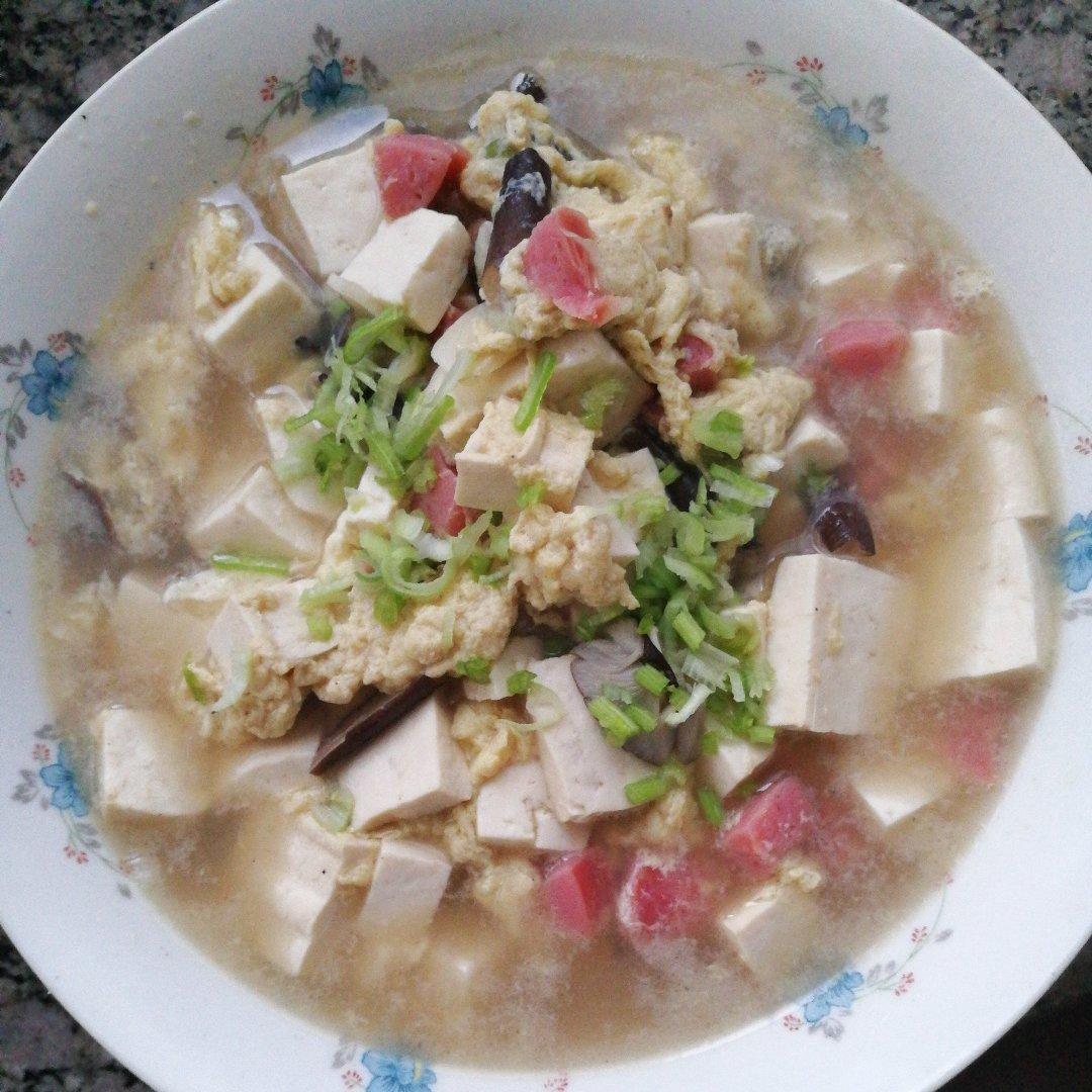 鲜掉眉毛的菌菇豆腐汤