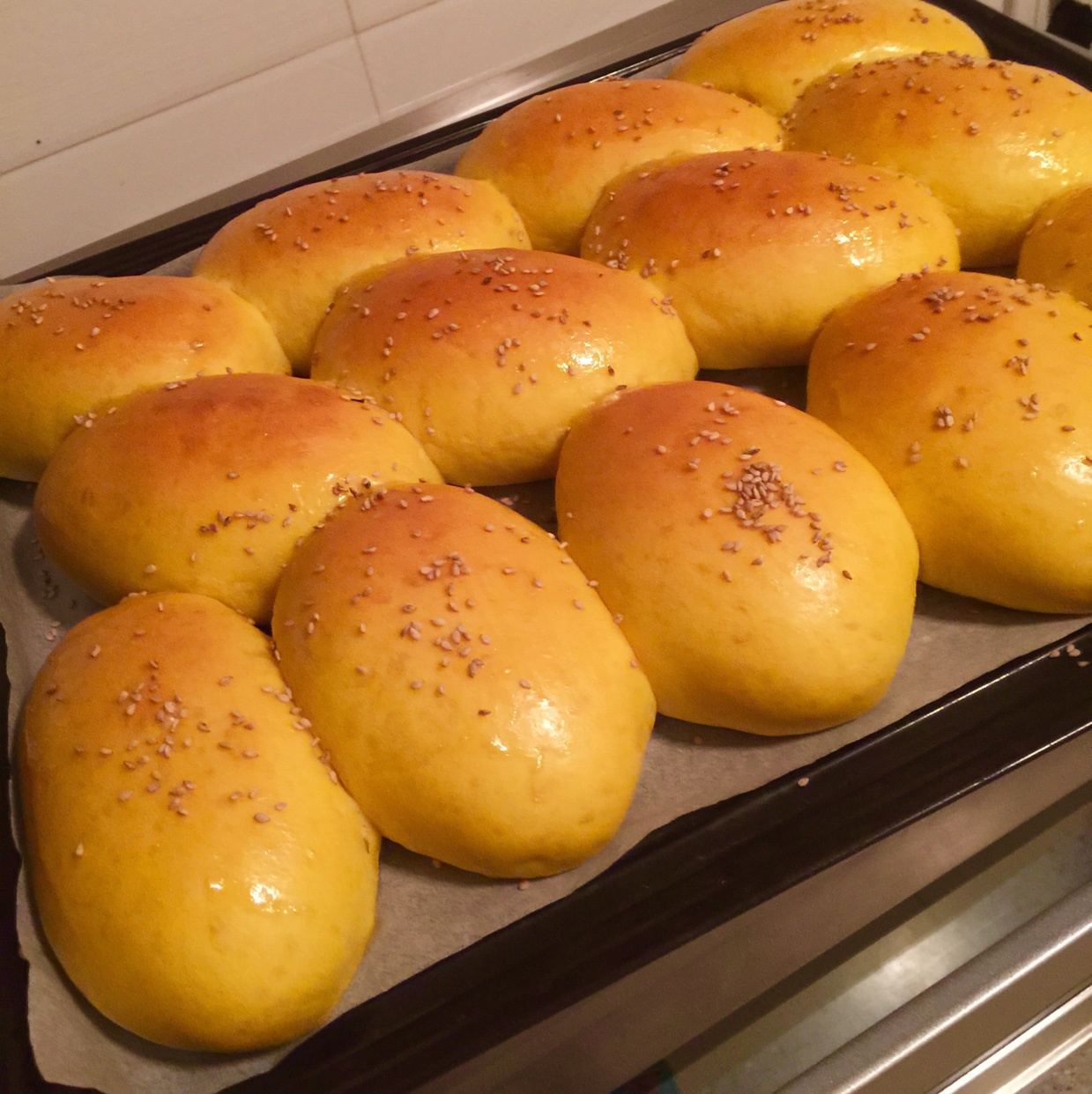 陈二姐做的胡萝卜餐包