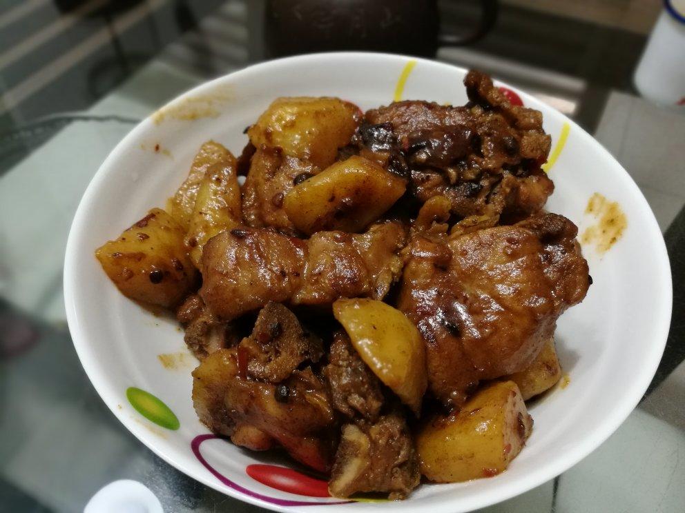 川味土豆烧排骨
