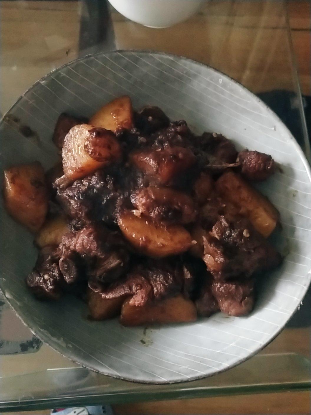 土豆炖排骨