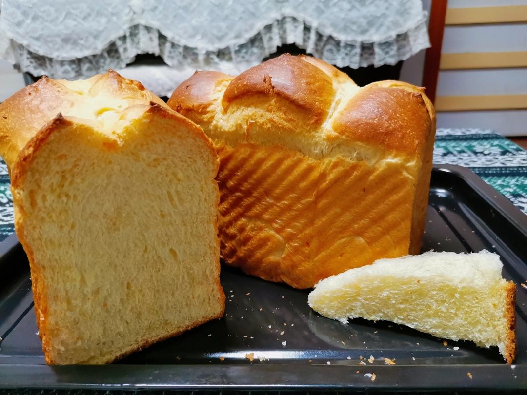 不是所有的面包都能叫——布里欧修皇冠吐司