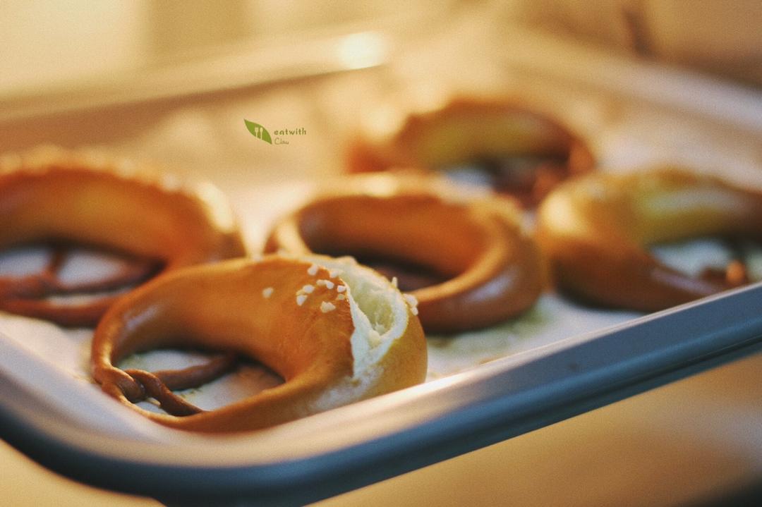 哈喽~面包你好！巴伐利亚碱水面包