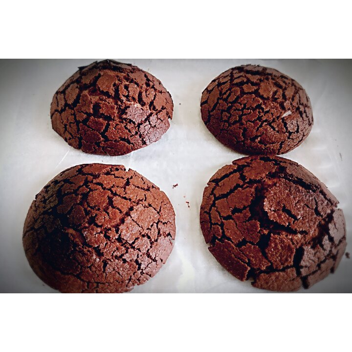 巧克力酥皮泡芙