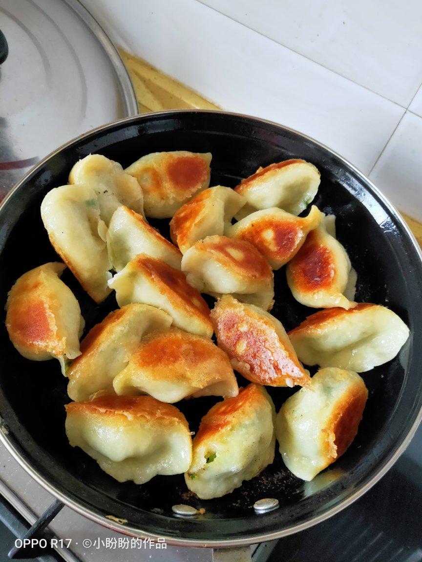 小时候的生煎包