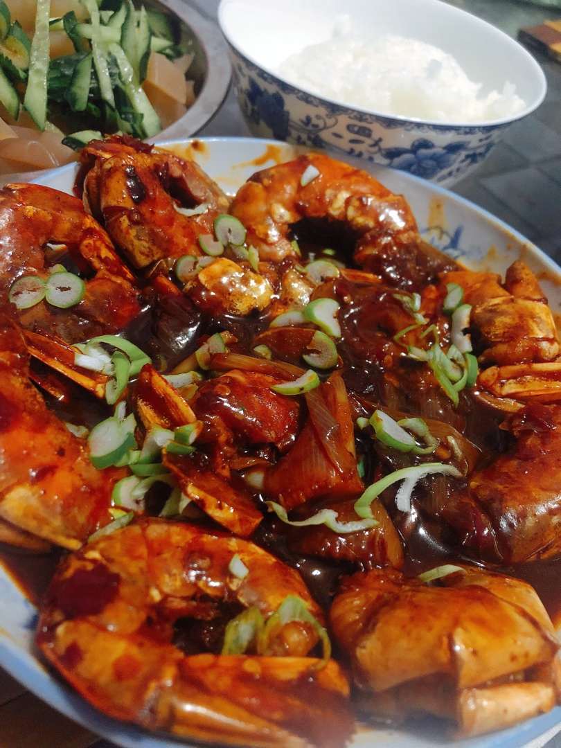 最受欢迎的家常红烧大虾做法