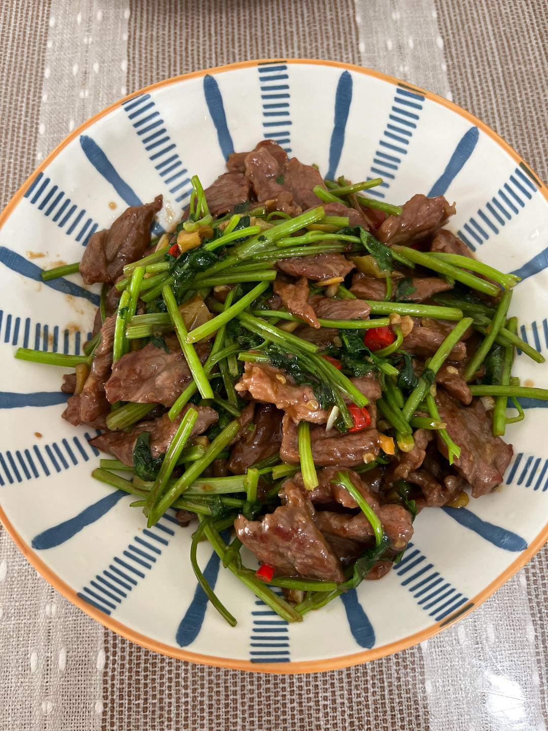 餐馆1:1之小炒黄牛肉