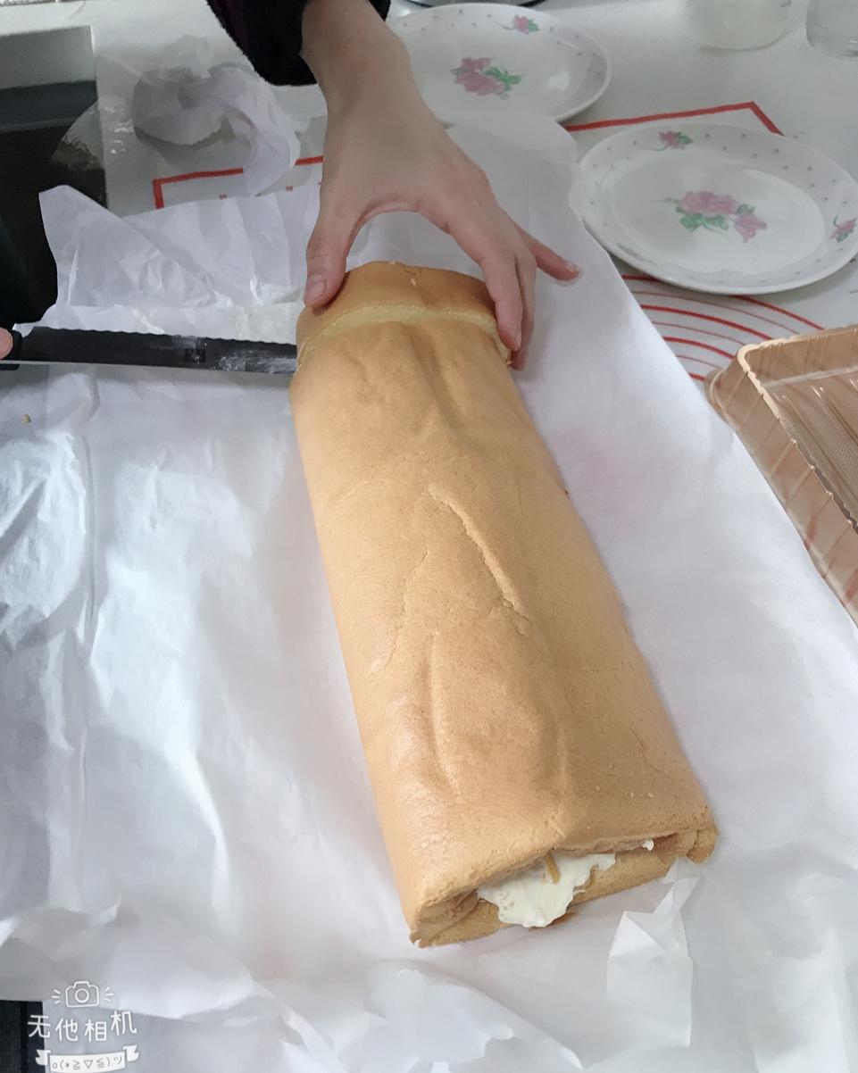 胖乎乎奶油芒果卷/不开裂不掉皮全过程详细图解烘焙视频/蛋糕篇6：「厚卷」