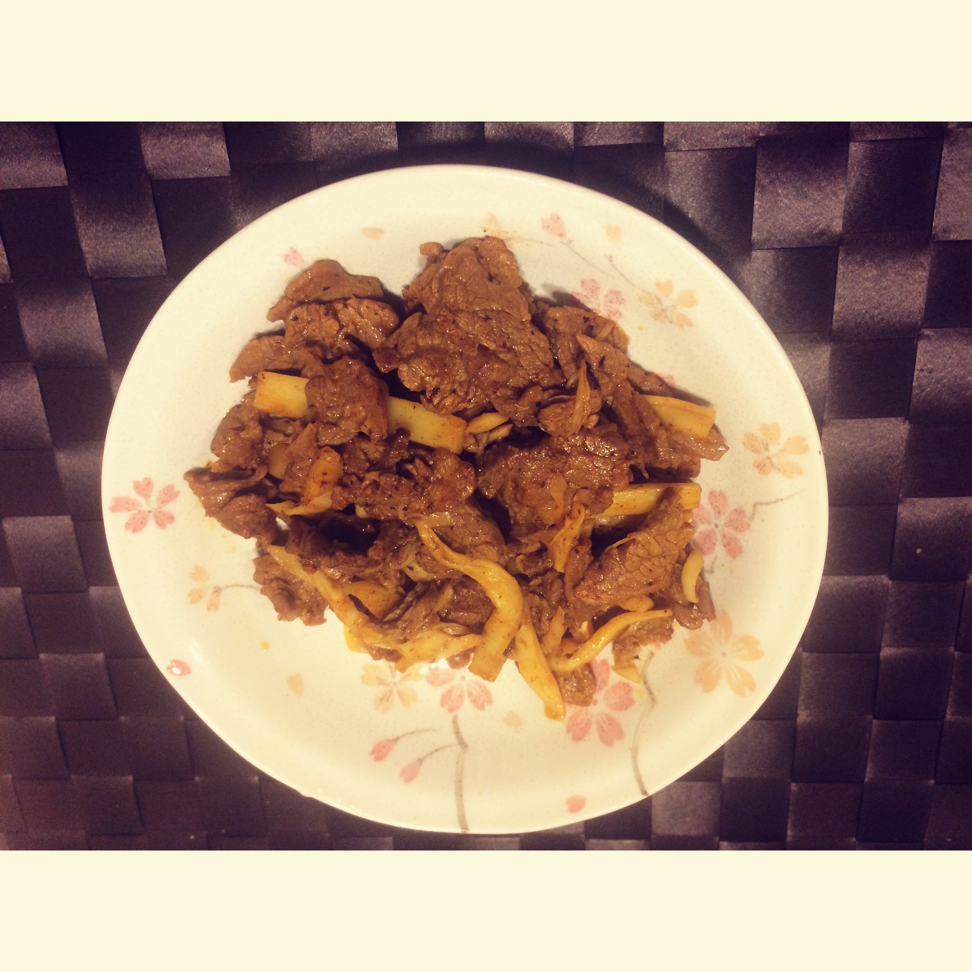 酸笋炒牛肉