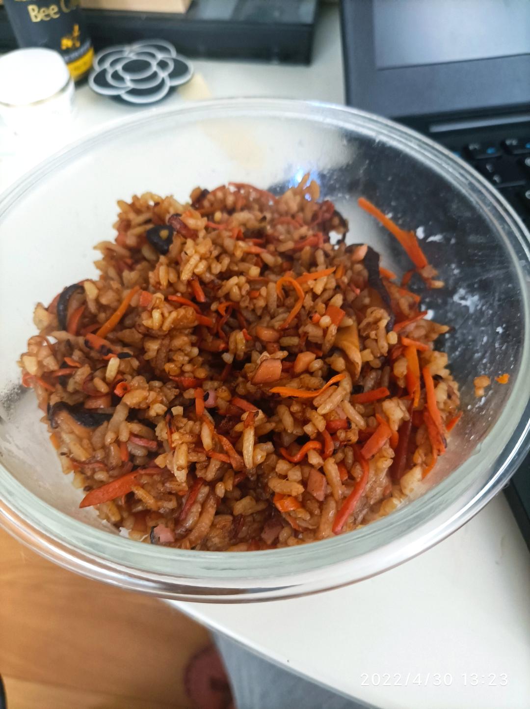 胡萝卜炒饭