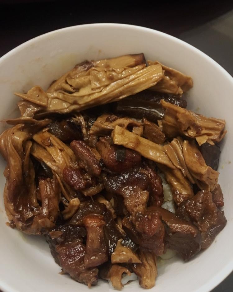 台湾卤肉饭
