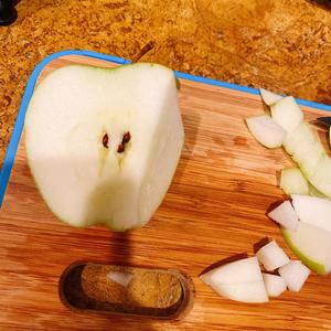快手牛油果青苹果沙拉的做法 步骤2