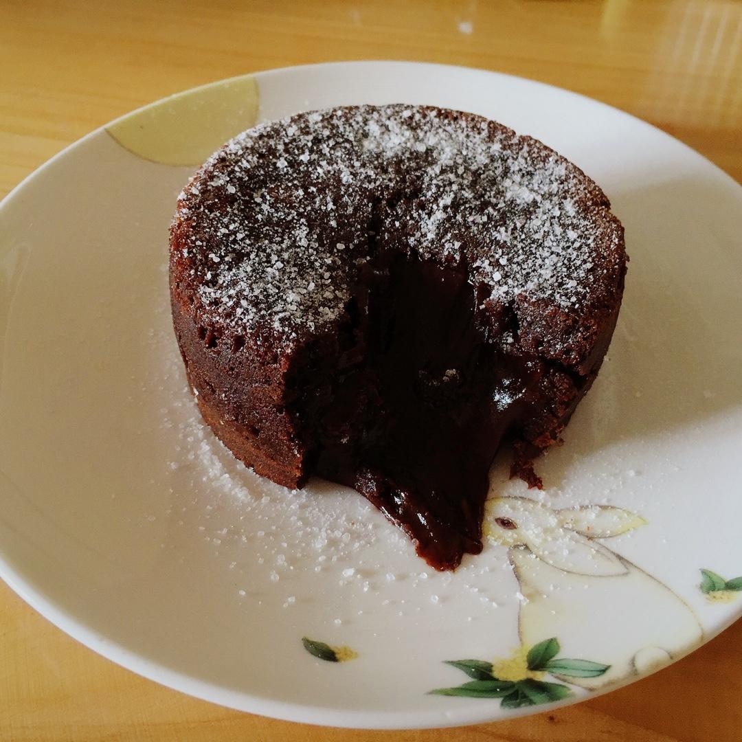 巧克力熔岩蛋糕 Chocolate Molten Lava Cake