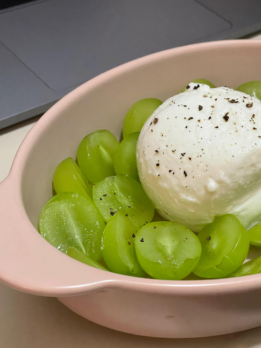 卡普里风味沙拉insalata caprese/水牛芝士沙拉（布拉塔burrata可做）