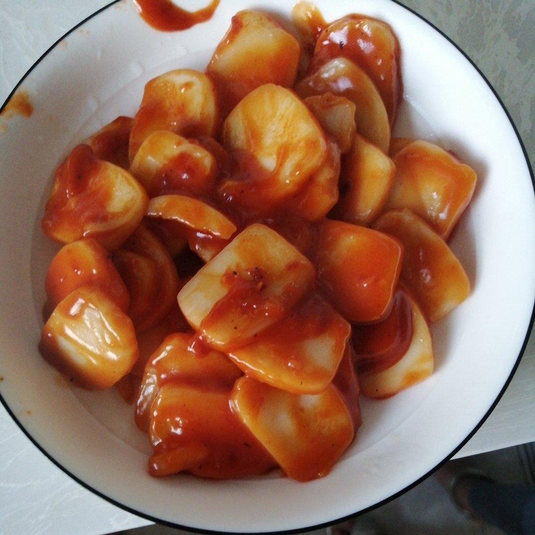 子鑫妈做的番茄酱炒年糕