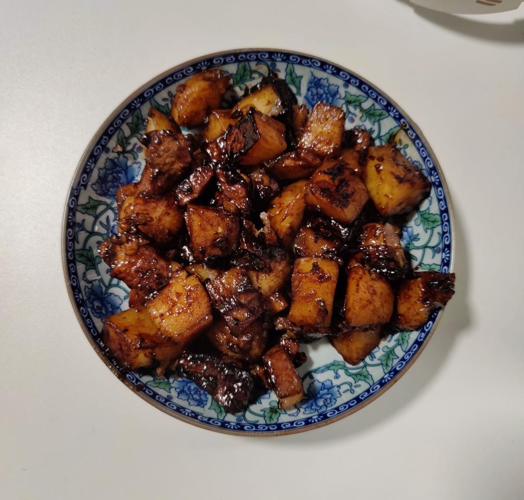 红烧肉炖土豆