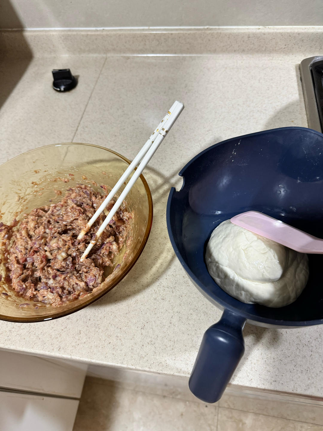 洋葱牛肉馅饼
