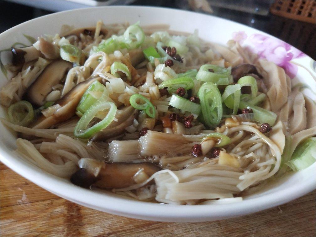 蚝油金针菇