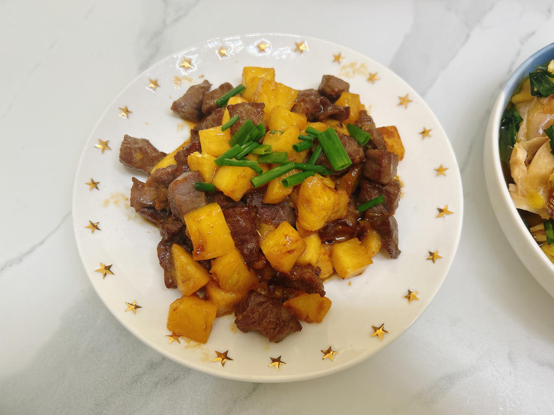 特开胃牛肉炒菠萝