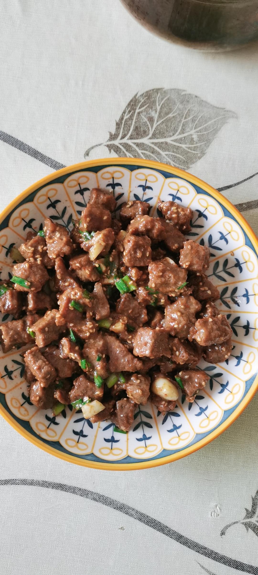 我做的蒜香孜然牛肉粒完爆烧烤店！！