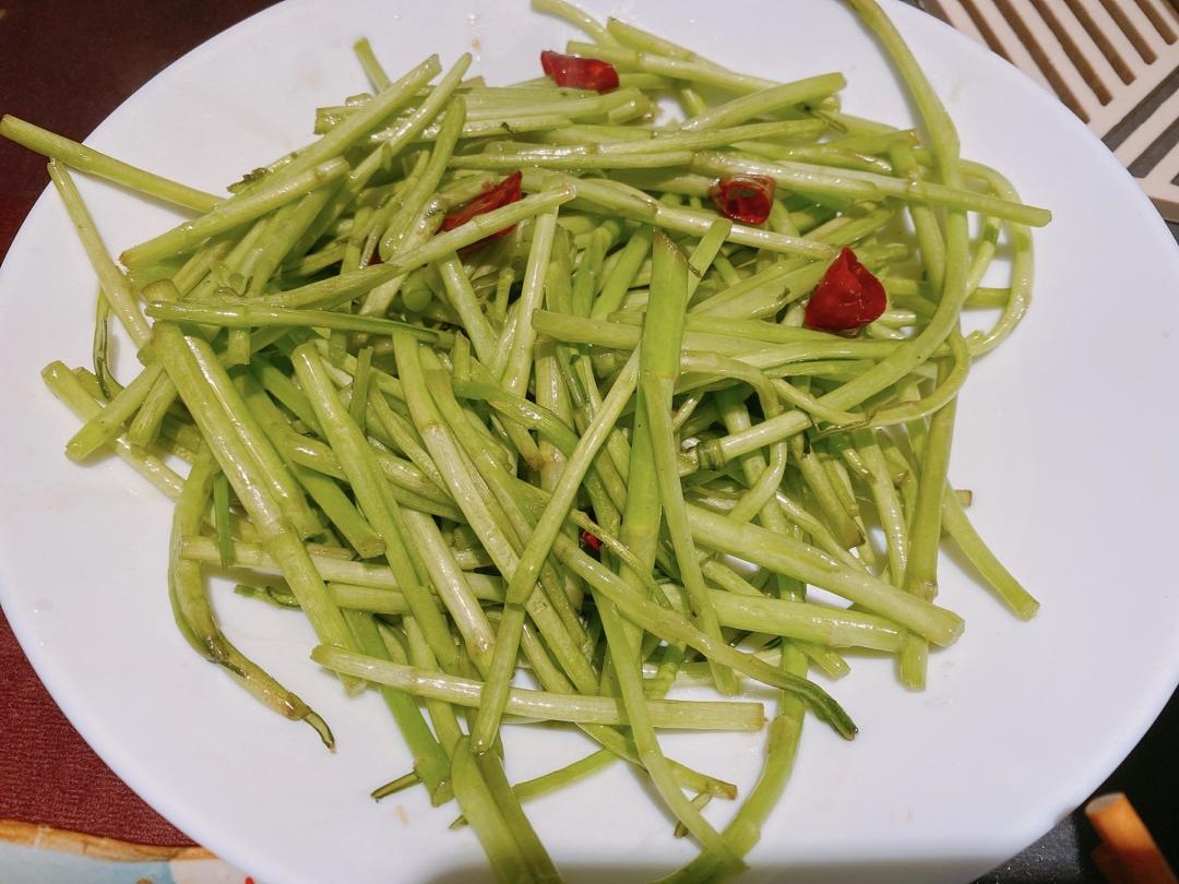 董太的私方菜--清炒芦蒿