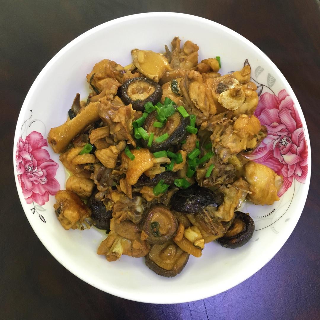 小鸡炖蘑菇