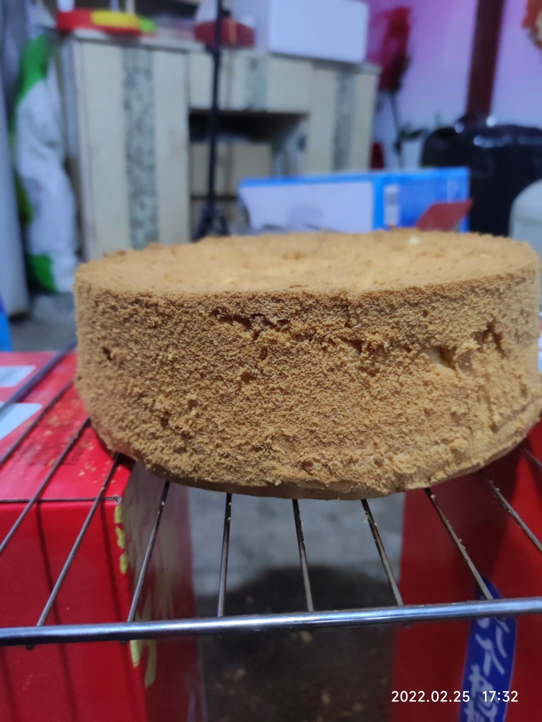 超详细步骤！8寸戚风（适合做蛋糕胚）