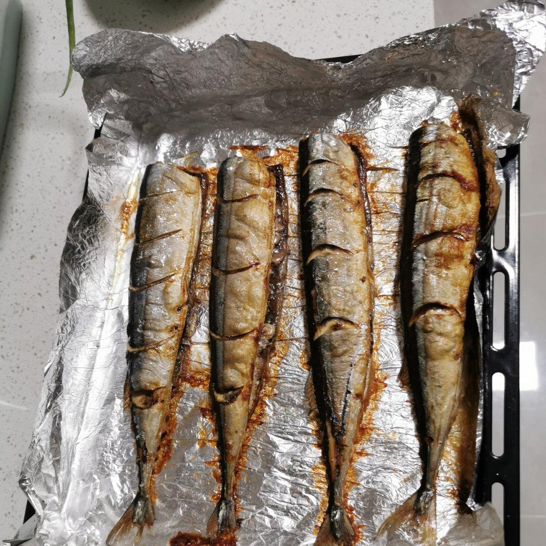 烤秋刀鱼