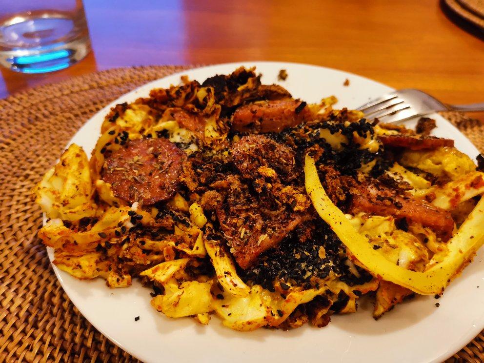 Keto pizza looking Omenlette:p