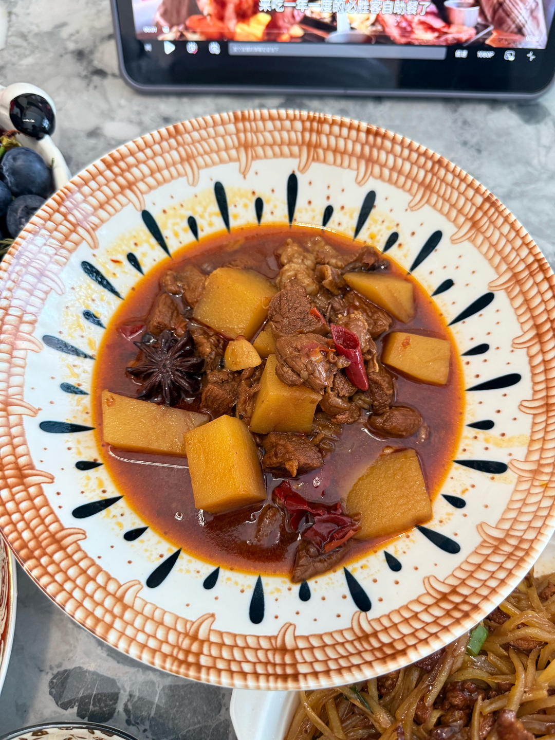 小土豆烧牛肉，红烧牛腩，好吃到舔盘