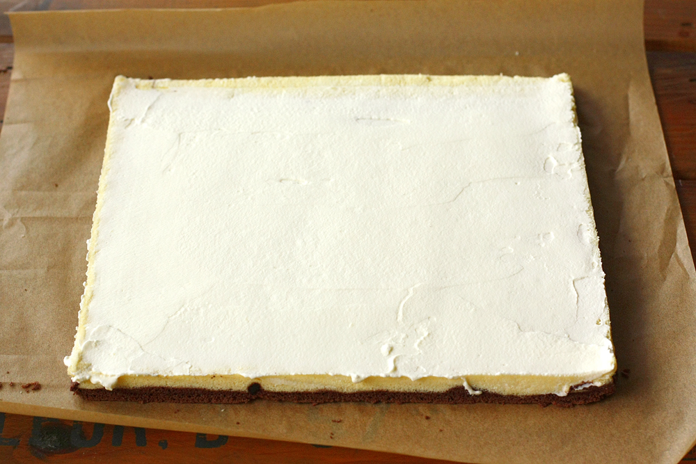 可可旋风蛋糕卷—海氏厨师机版的做法 步骤22