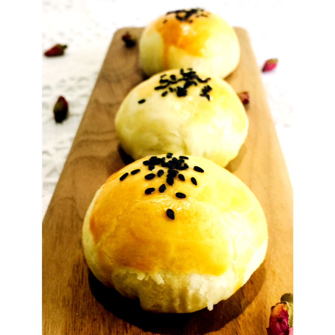 蛋黄酥：抹茶酥：（奶黄味）