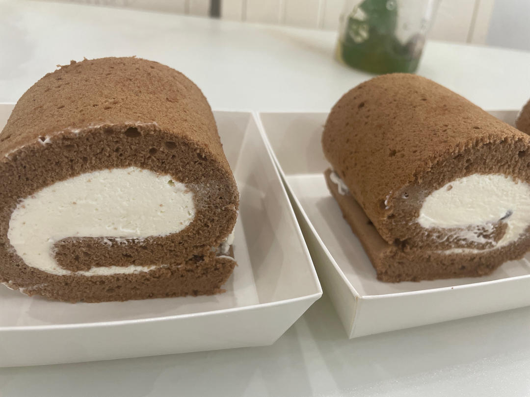 巧克力蛋糕卷～不掉皮，不开裂，无法抗拒的美味！