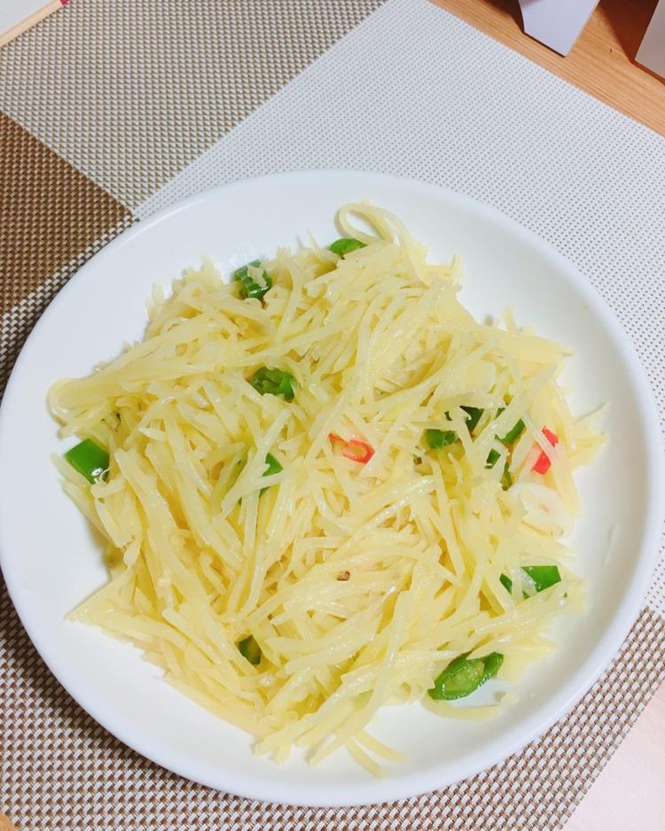 夏树喵呜做的酸辣土豆丝