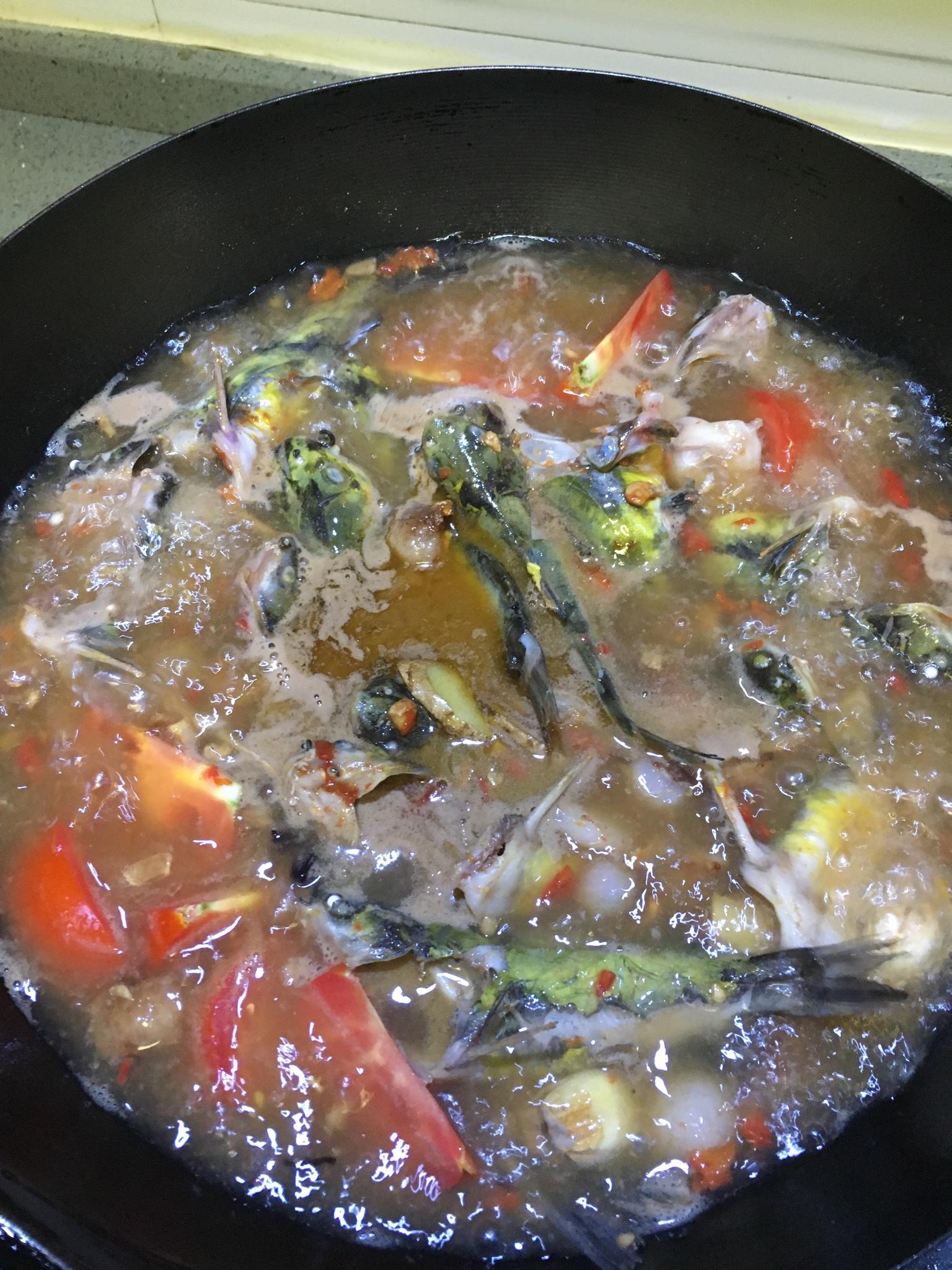 黄骨鱼（黄腊丁）豆皮火锅的做法 步骤4