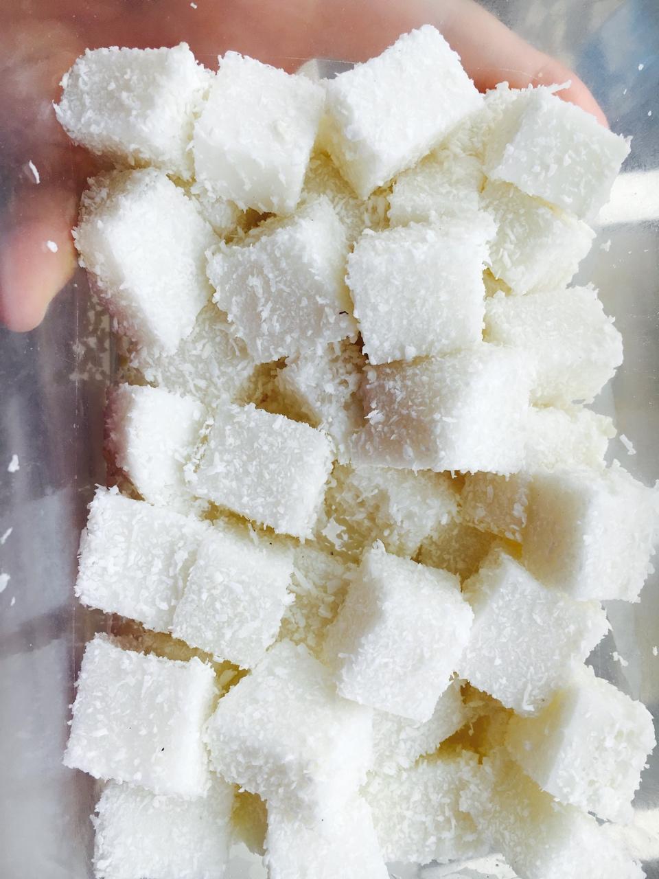 小煜_妈咪做的椰子糕