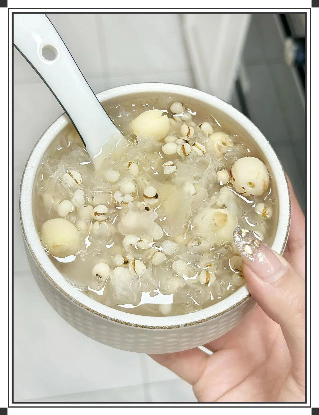 意米莲子银耳羹